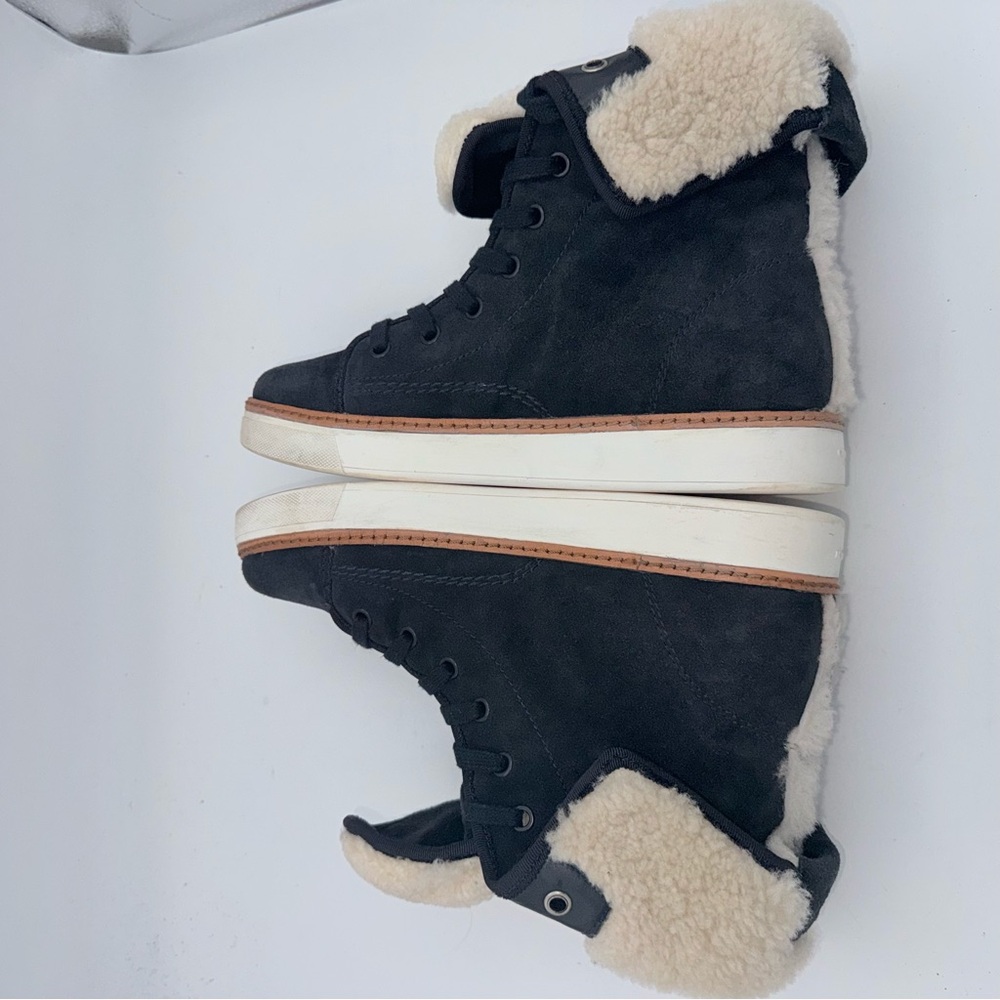 Coach women’s high top sneakers winter boots navy blue genuine shearling shoes 7 - Picture 5 of 10